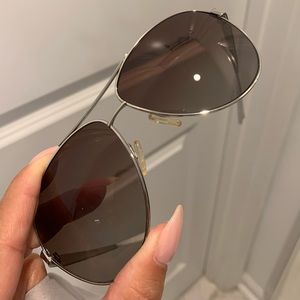 Women’s silver framed Dior Aviators in excellent condition!